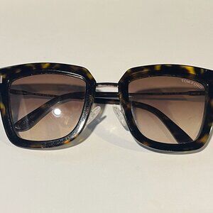EUC TOM FORD Lara Square Sunglasses